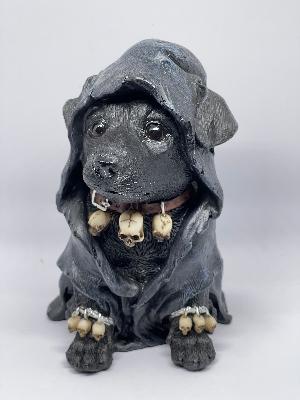 Dog In A Cloak Gothic 18cm