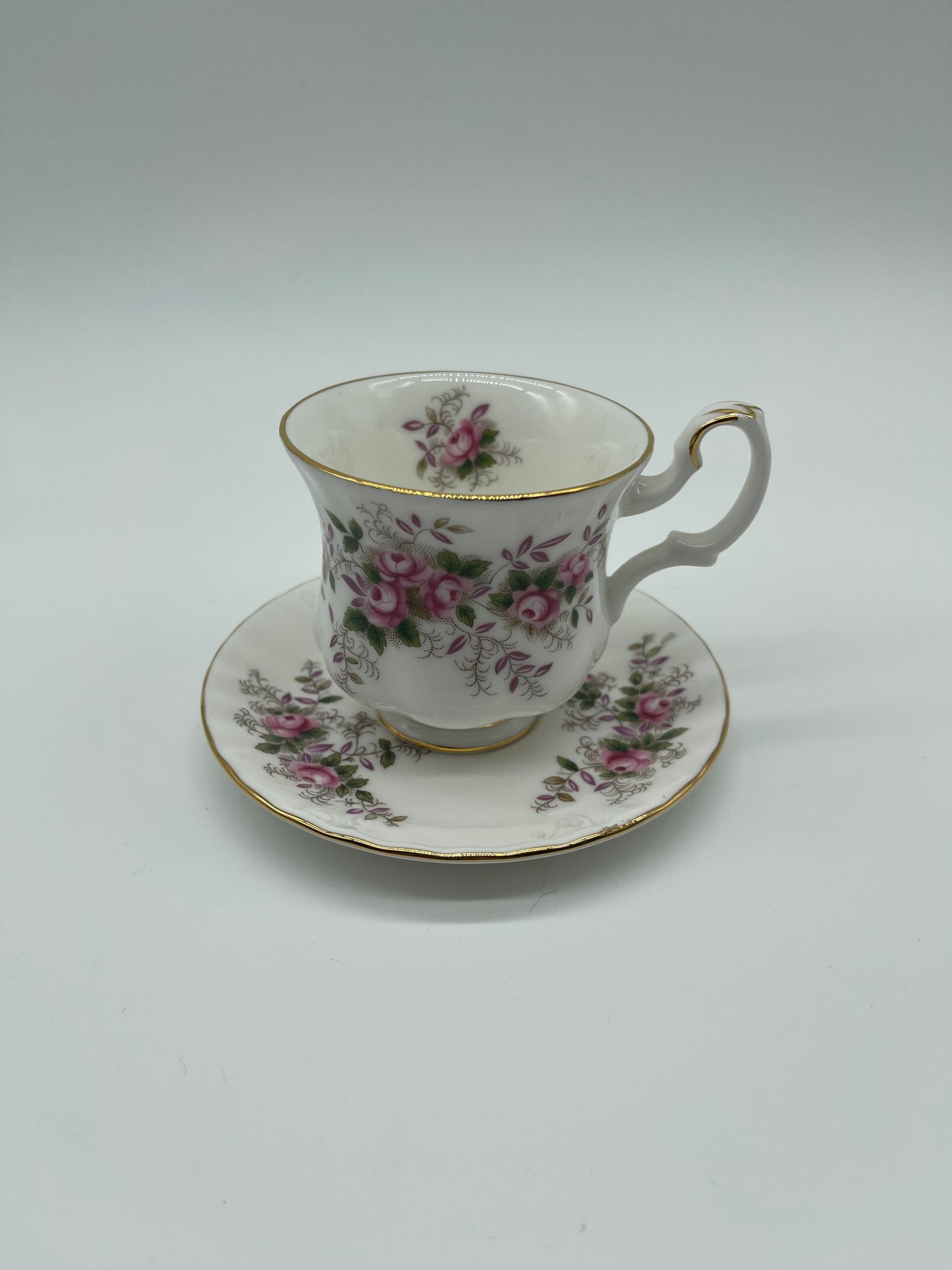 Lavender Rose Royal Albert Collection   Made In England (New)